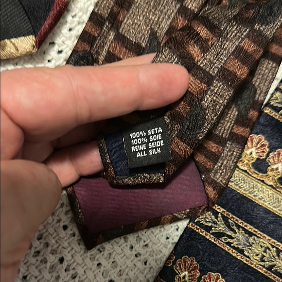 Bundle of 4 Vintage 90’s Floral Silk Neckties - Picture 6 of 11